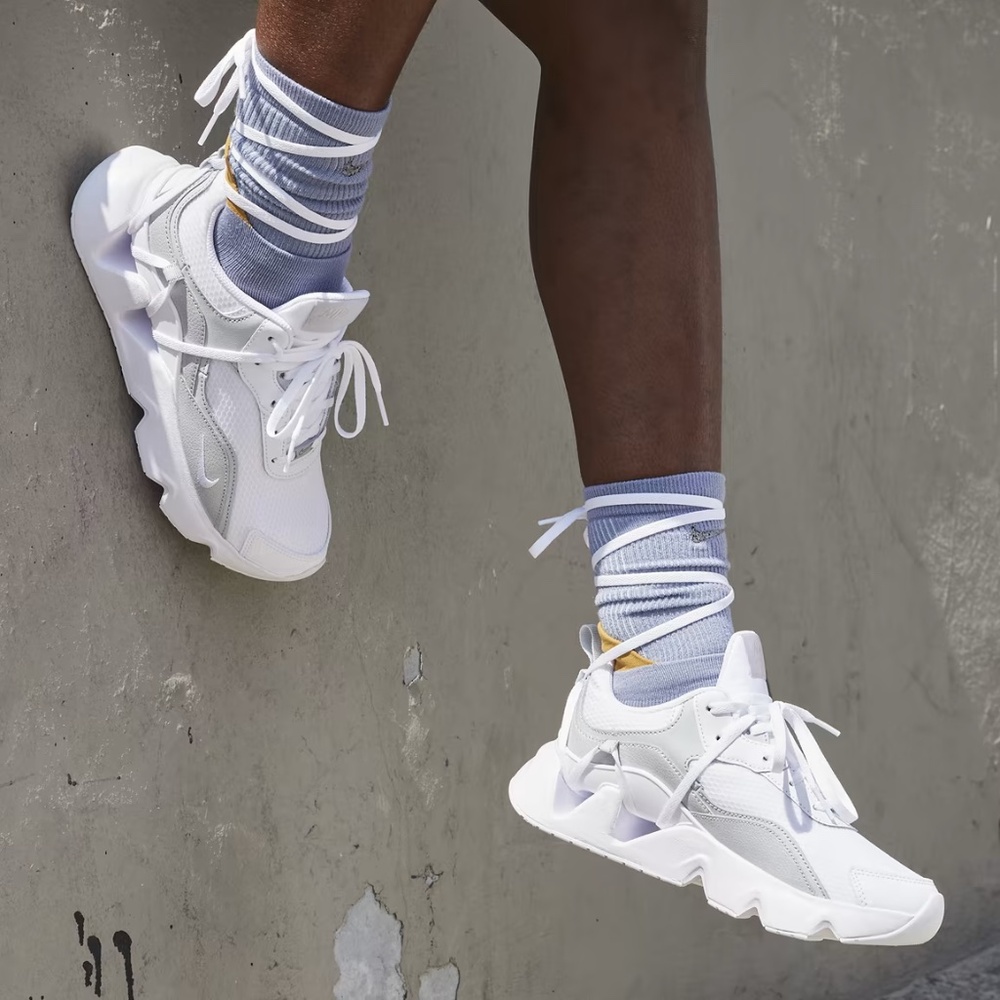Nike Ryz 365 Chunky Sneakers with Platform Sole